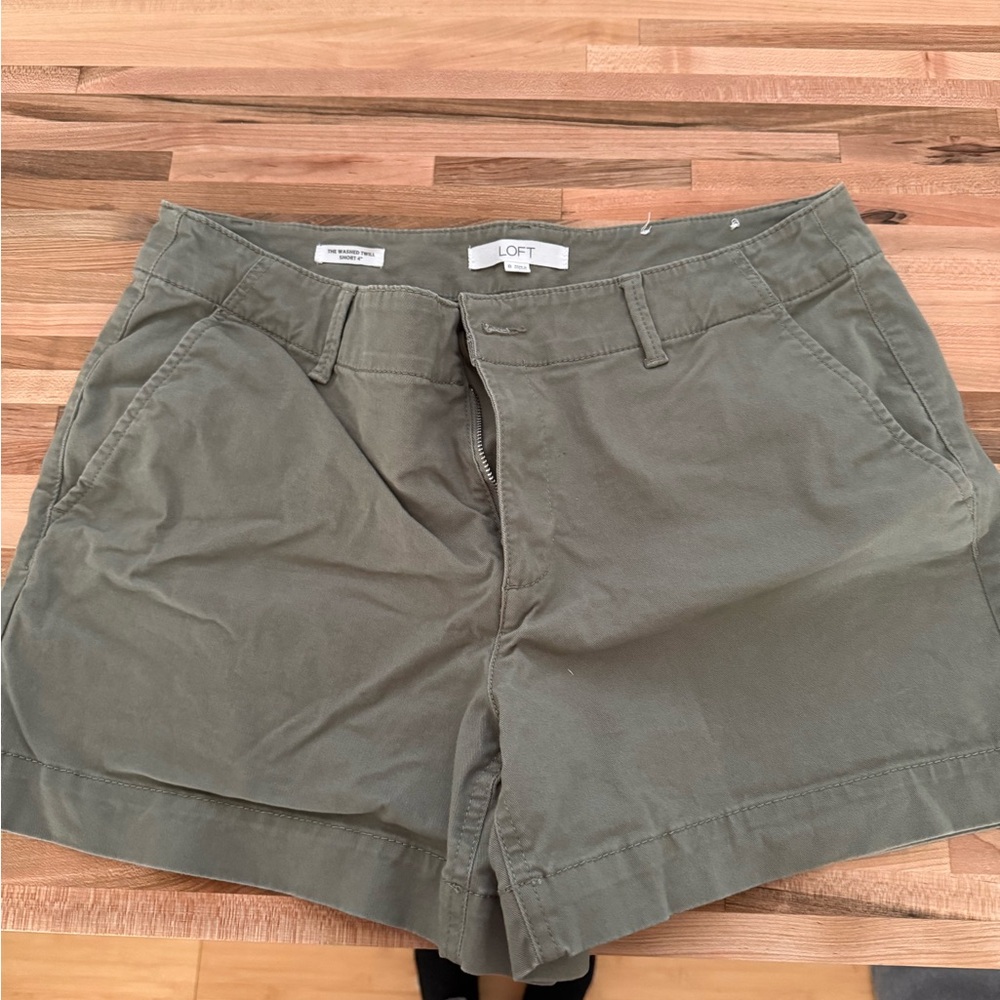 LOFT Women's Green Cargo Shorts